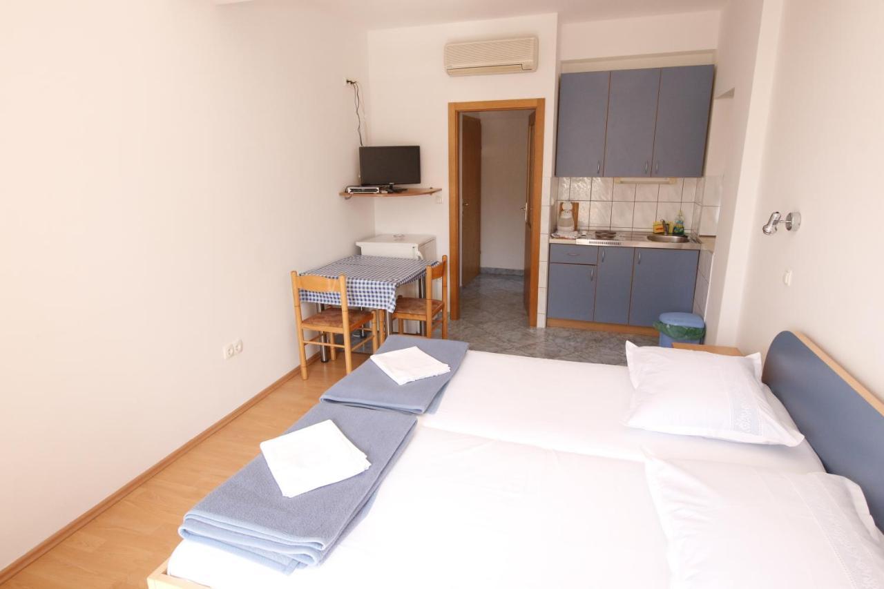 Omis - Michy Apartments Экстерьер фото