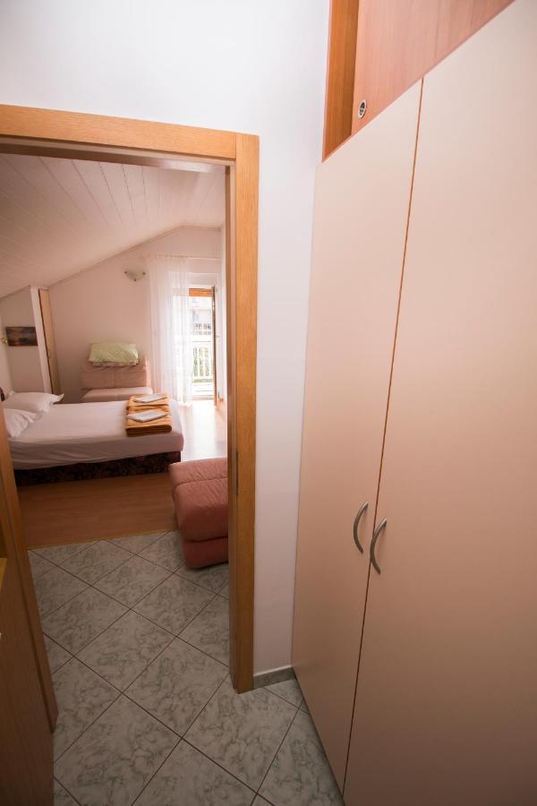 Omis - Michy Apartments Экстерьер фото